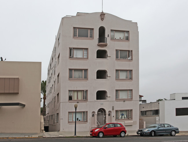 2125 5th Ave in San Diego, CA - Foto de edificio - Building Photo