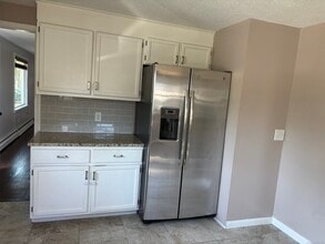 29 Carson Ave in Wethersfield, CT - Building Photo - Building Photo