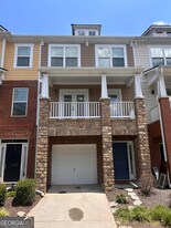 14084 Voyage Tr in Alpharetta, GA - Building Photo
