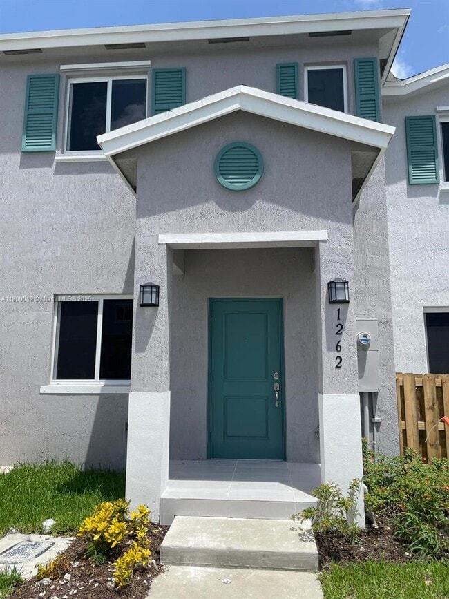 property at 1262 NW 3rd Ln
