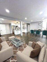 1093 Ditmas Ave in Uniondale, NY - Building Photo - Building Photo