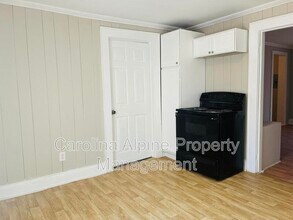 2207 Garland Ave in Gastonia, NC - Building Photo - Building Photo