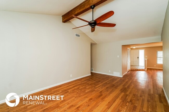 6147 Spring Time St in San Antonio, TX - Building Photo - Building Photo