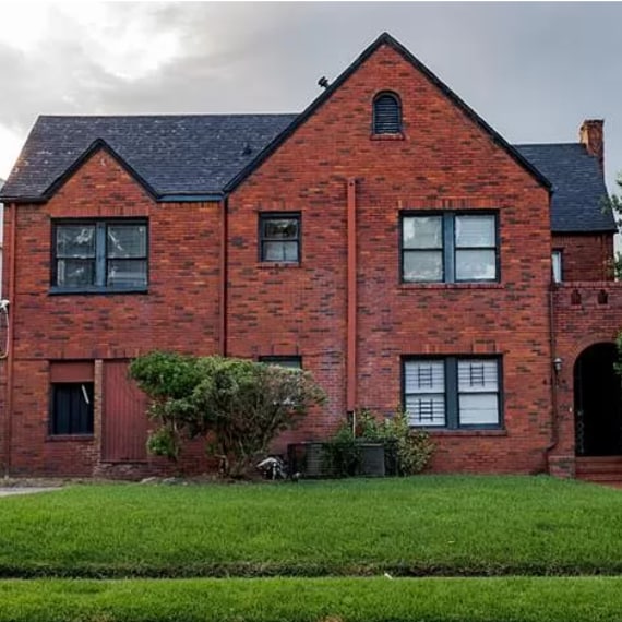 property at 4704 Chenevert St