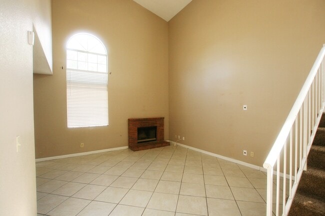 2882 Sandy Fls Wy in Las Vegas, NV - Building Photo - Building Photo