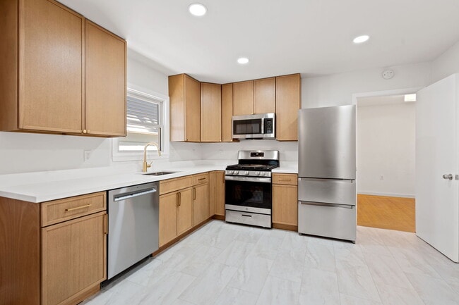 1626 Kains Ave, Unit B in Berkeley, CA - Building Photo - Building Photo