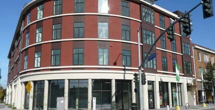 Adeline Place in Emeryville, CA - Building Photo - Building Photo