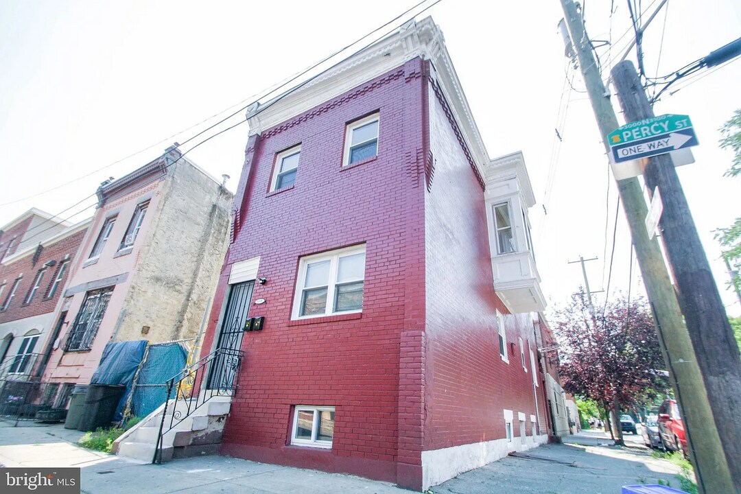 3068 N Percy St, Unit 1 in Philadelphia, PA - Building Photo