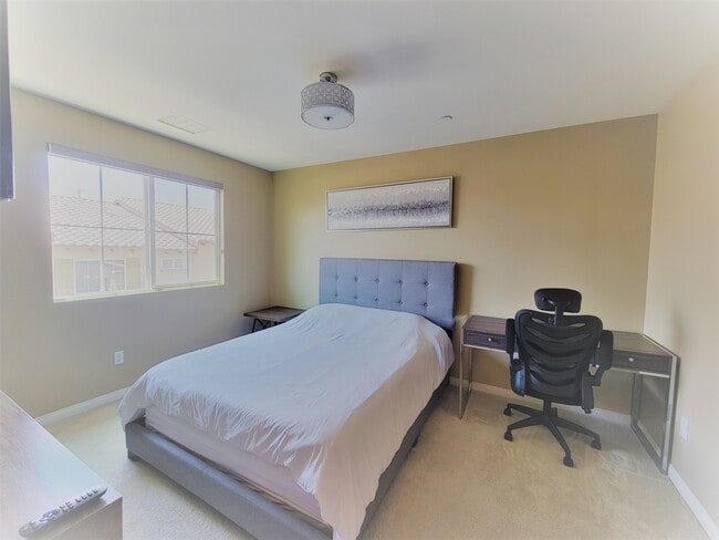 335 N Edenfield Ave in Azusa, CA - Building Photo - Building Photo