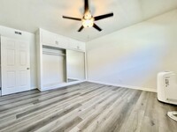 7721 Fir Dr in Huntington Beach, CA - Foto de edificio - Building Photo