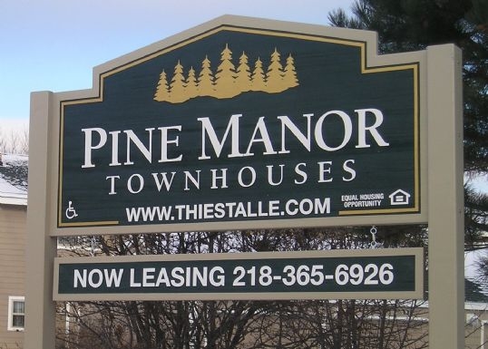 Pine Manor Townhouses in Ely, MN - Building Photo