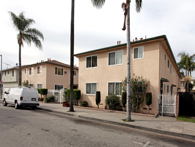 6345-6351 Templeton St in Huntington Park, CA - Building Photo - Building Photo