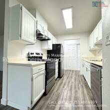 4417 76th Ave W in University Place, WA - Building Photo - Building Photo