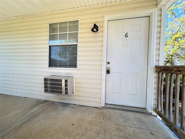 property at 1131 Oakland Ave