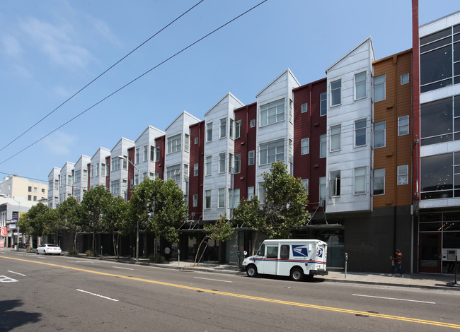 Soma Residences in San Francisco, CA - Foto de edificio - Building Photo