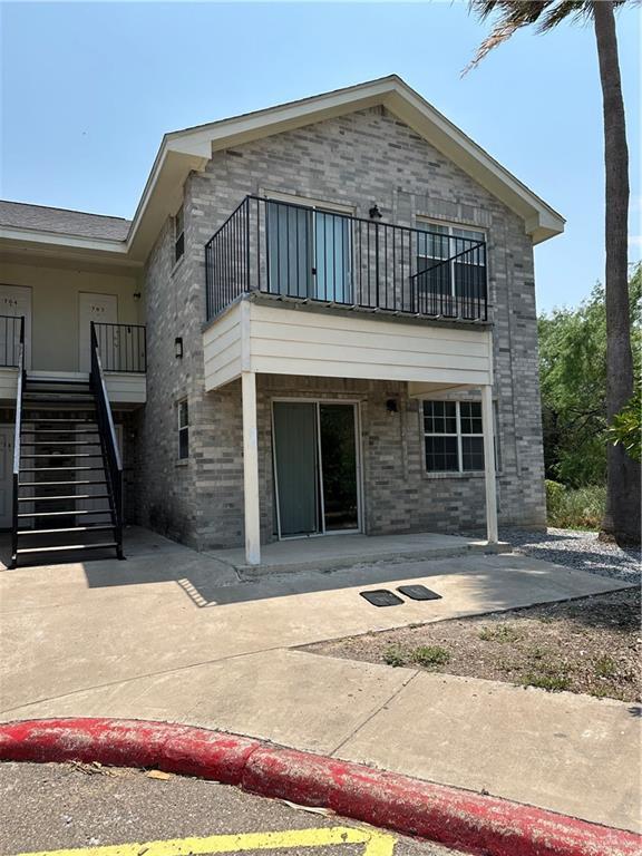 property at 1521 Oasis Dr