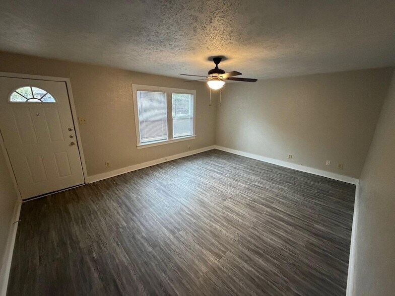 516 Jones St in Longview, TX - Building Photo