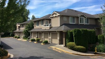 3500 E Lake Sammamish Pkwy SE in Sammamish, WA - Building Photo