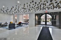 4247 Locust St, Unit 0B-402 in Philadelphia, PA - Building Photo - Building Photo