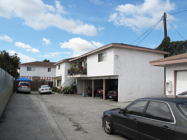 306-8A B 310 A,B W. Linda Vista Ave in Alhambra, CA - Foto de edificio - Building Photo