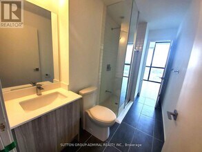 2916 Hwy 7 in Vaughan, ON - Building Photo - Building Photo