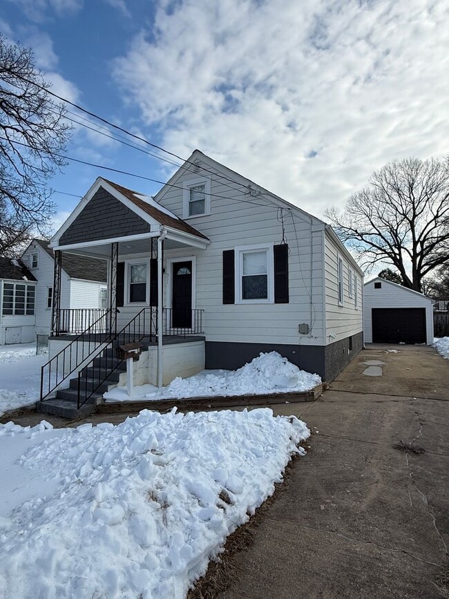 property at 511 Riverside Rd