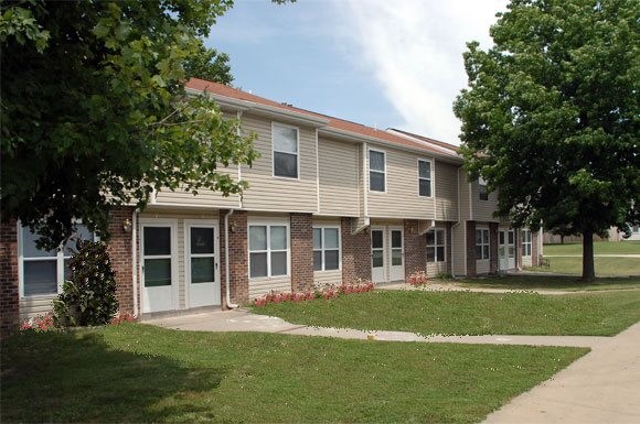 Prairie Plains Apartments in Lamar, MO - Building Photo