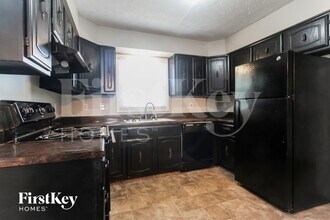 130 Circle Dr in Monrovia, IN - Foto de edificio - Building Photo