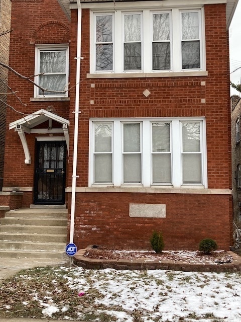 property at 7521 S Yale Ave