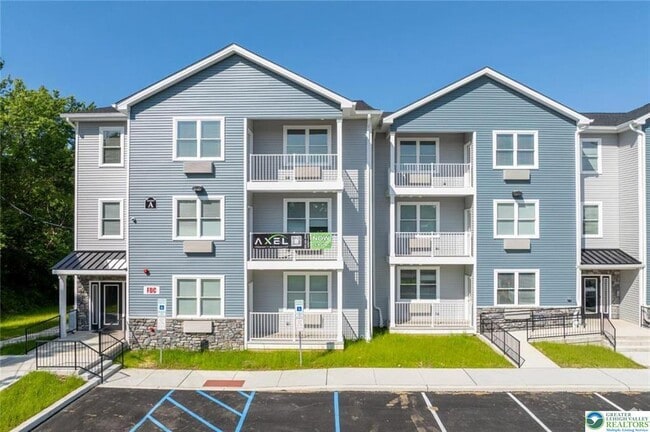 property at 948 N Front St