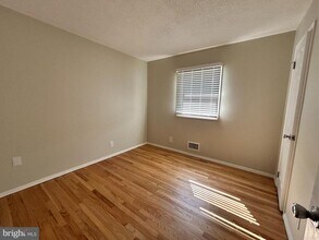 315 Constitution Dr in Forked River, NJ - Building Photo - Building Photo