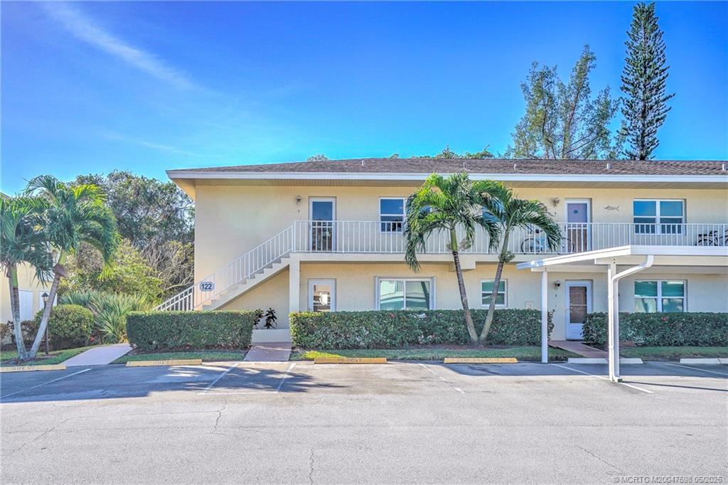 2950 SE Ocean Blvd in Stuart, FL - Building Photo