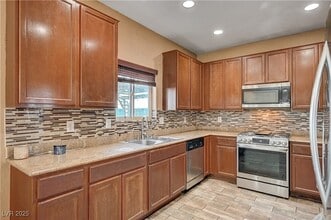5674 Diamond Palm Ct in Las Vegas, NV - Building Photo - Building Photo