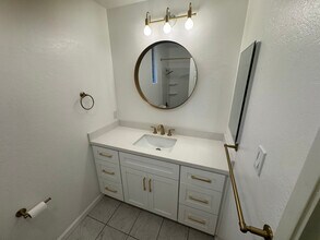 6545 Birch Dr in Santa Rosa, CA - Building Photo - Building Photo