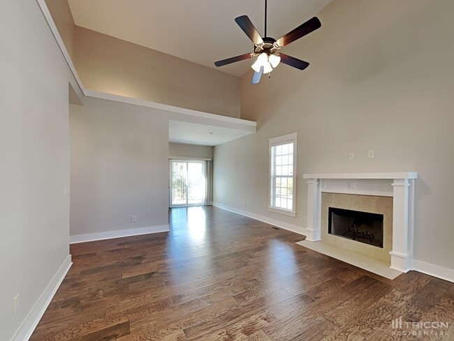 1047 Harper Dean Wy in Gallatin, TN - Building Photo - Building Photo