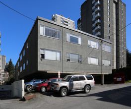 Haro Street Apartments in Vancouver, BC - Building Photo - Building Photo