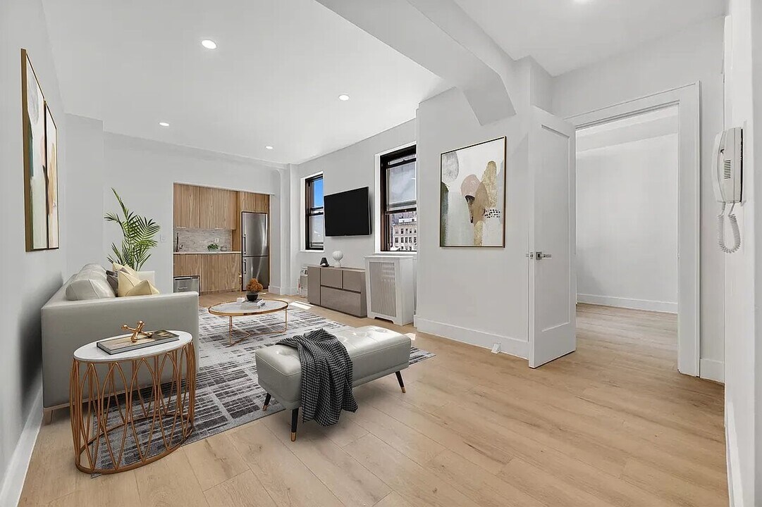 138 E 38th St, Unit 4F in New York, NY - Foto de edificio