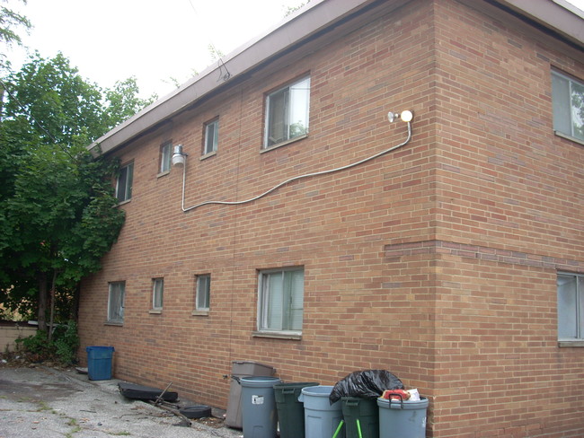 16020 Nelacrest Rd in East Cleveland, OH - Building Photo - Building Photo