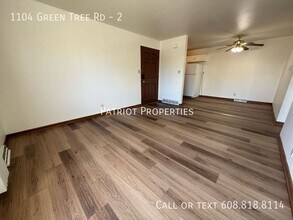 1104 Green Tree Rd in West Bend, WI - Building Photo - Building Photo