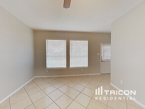 21147 Sprouse Cir in Humble, TX - Foto de edificio - Building Photo