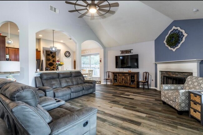 property at 20827 Rose Crossing Ln