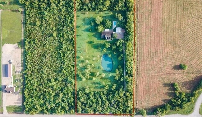 property at 2811 County Rd 64