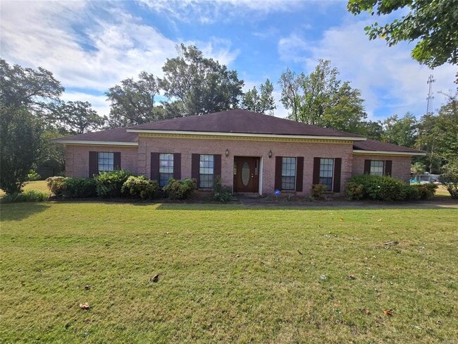 property at 2010 Edgewood Rd