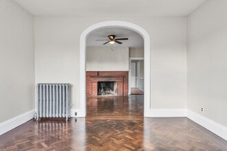 171 Norwood Ave in Cranston, RI - Foto de edificio - Building Photo