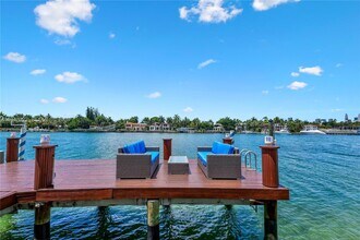 56 S Hibiscus Dr in Miami Beach, FL - Building Photo - Building Photo