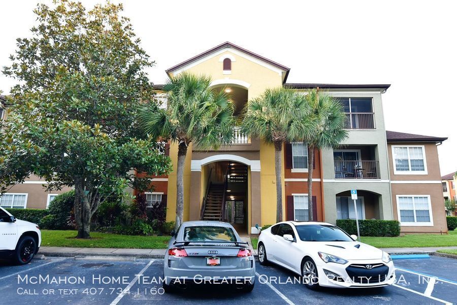 814 Crest Pines Dr in Orlando, FL - Building Photo