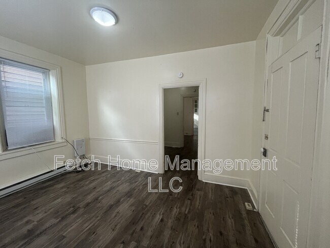 107-109 E Main St in Camp Hill, PA - Building Photo - Building Photo