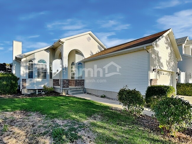 property at 3595 S Feulner Dr