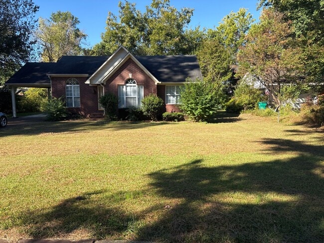 property at 23 Fair Oaks Pl