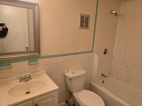 90 Sutton St, Unit 10C in North Andover, MA - Foto de edificio - Building Photo